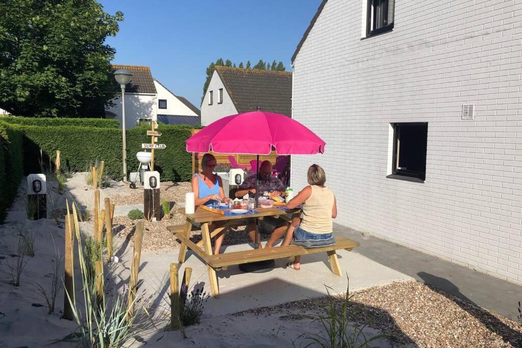 ZeeZonZand Koksijde Buitenkant foto
